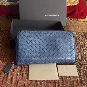 BOTTEGA VENETA Blue Intrecciato Leather